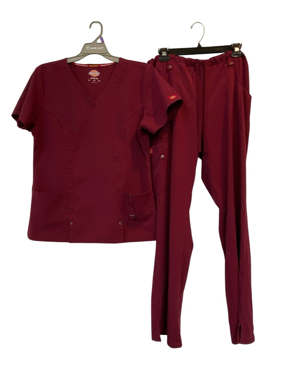 DICKIES Xtreme Stretch Women size M V-neck straight leg Scrub Set Burgundy/Wine